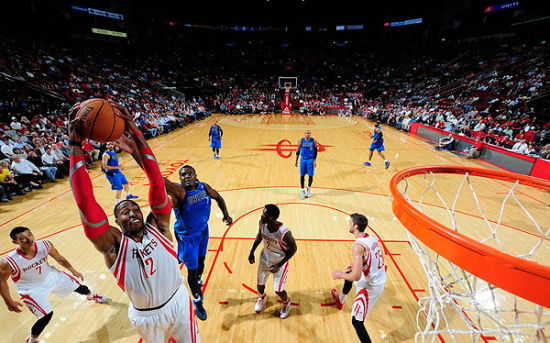 1xBit体育视频-包含火箭主场大胜小牛，豪取四连胜的词条