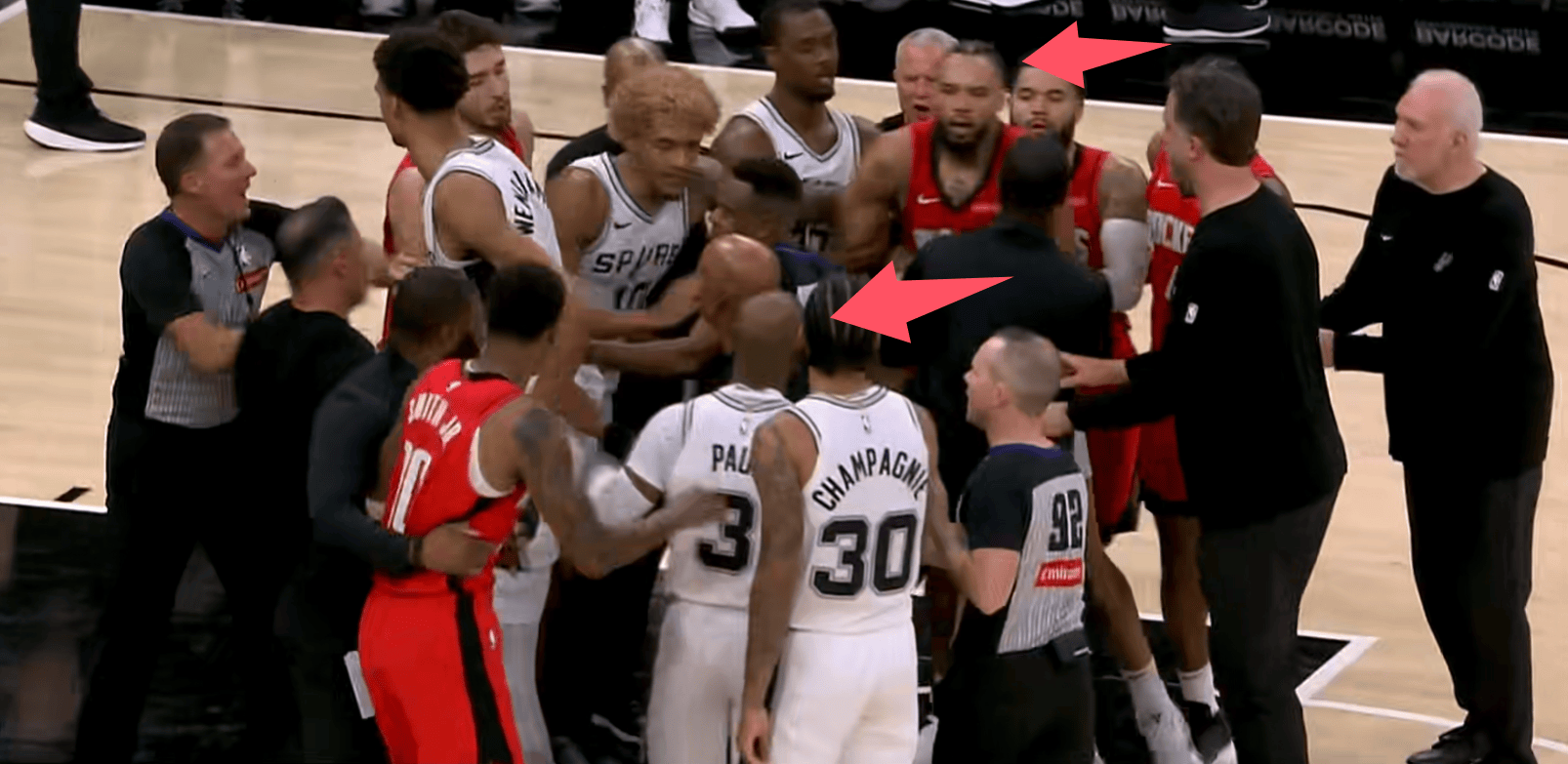 1xBit体育下载-进球如潮！双方球员爆发进攻狂潮，战局混乱不堪的简单介绍