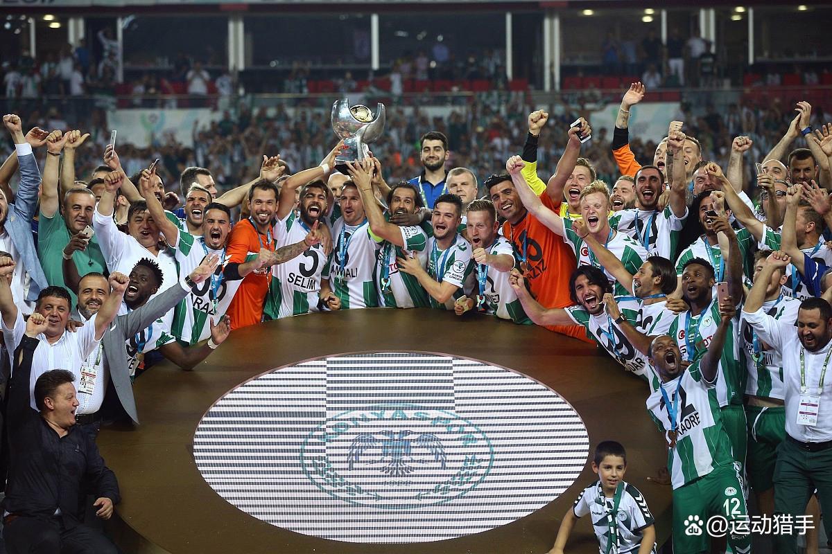 1xBit体育入口-关于国米蝉联意甲冠军，创造历史连续5年夺冠荣耀的信息